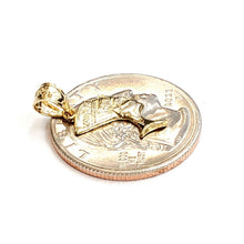Load image into Gallery viewer, New 14k yellow Gold Tiny Egyptian Nefertiti head queen Pendant fine jewelry 1.2g
