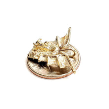 Load image into Gallery viewer, New 14k yellow Gold winged dragon Pendant charm solid gift fine jewelry 3.6g
