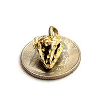 Load image into Gallery viewer, 14k yellow gold 3D Strawberry fruit Fresa leaf pendant charm fine jewelry 3.7g
