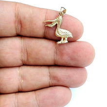Load image into Gallery viewer, New 14k yellow Gold pelican Bird Pendant charm unisex gift fine jewelry 1.9g
