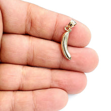 Load image into Gallery viewer, New 14k yellow gold 3D banana platano fruit pendant charm fine jewelry 3g

