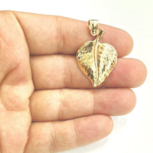 Load image into Gallery viewer, New 14k yellow gold solid leaf pendant charm gift fine jewelry unisex 5.1g
