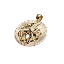 Load image into Gallery viewer, New 14k yellow Gold solid octopus Pendant charm gift fine jewelry unisex 2.1g
