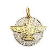 Load image into Gallery viewer, 18k yellow gold Farvahar Faravahar Persian Ahoura Mazda Zoroastrian pendant 2.7g
