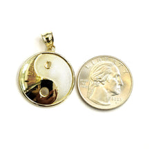Load image into Gallery viewer, New 10k solid yellow Gold yin ying yang taoist symbol Pendant jewelry 0.96" 3g
