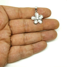 Load image into Gallery viewer, New 14k white Gold Hawaiian flower pendant cubic zirconia fine jewelry 1.9g
