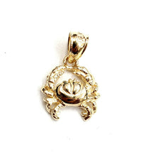 Load image into Gallery viewer, New 14k yellow Gold tiny crab cancer zodiac sign Pendant charm fine jewelry 1.2g
