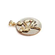Load image into Gallery viewer, New 14k yellow Gold mother mom and baby newborn Pendant gift fine jewelry 2.4g
