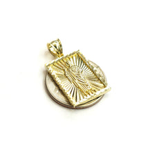 Load image into Gallery viewer, 10k yellow gold saint Jude San Juda pendant charm religious Fine jewelry 3.2g
