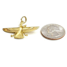 Load image into Gallery viewer, 18k yellow gold Farvahar Faravahar Persian Ahoura Mazda Zoroastrian pendant 4.8g
