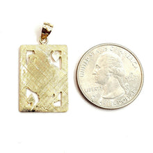 Load image into Gallery viewer, 14k yellow Gold king of heart Pendant playing card gambling fine jewelry 3.2g
