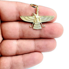 Load image into Gallery viewer, 18k yellow gold Farvahar Faravahar Persian Ahoura Mazda Zoroastrian pendant 4.8g
