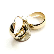 Load image into Gallery viewer, 14k yellow Gold Plain Hoop Earrings Wide Round Shiny fine jewelry for women 5g
