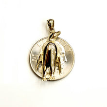 Load image into Gallery viewer, New 14k yellow Gold solid Penguin Bird Pendant charm gift fine jewelry 3g
