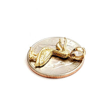 Load image into Gallery viewer, New 14k yellow Gold pelican Bird Pendant charm unisex gift fine jewelry 1.9g
