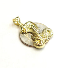 Load image into Gallery viewer, 10k yellow gold cobra snake reptile Pendant charm Unisex gift fine jewelry 2.9g
