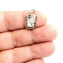 Load image into Gallery viewer, 14k yellow solid Gold playing card Pendant charm casino fine jewelry unisex 2.7g
