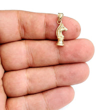 Load image into Gallery viewer, 14k yellow Gold tiny 3D horse chess piece Pendant charm gift fine jewelry 2g
