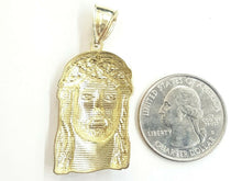 Load image into Gallery viewer, 10k yellow gold Jesus face head pendant charm fine gift religious jewelry 4.8g
