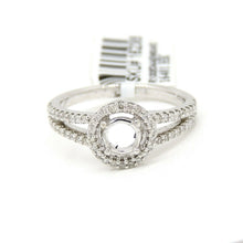 Load image into Gallery viewer, 0.37Ct Natural Diamond 14k White Gold Semi Mount halo center round Ring size 6.5
