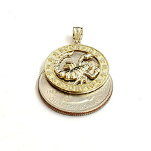 Load image into Gallery viewer, 14k yellow Gold scorpion zodiac sign round Pendant charm fine gift jewelry 2.8g
