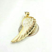 Load image into Gallery viewer, 10k Yellow Gold Single Angel Wing Pendant Diamond Cut Unisex fine jewelry 3.7g
