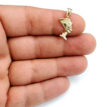 Load image into Gallery viewer, 10k yellow solid Gold tiny Egyptian queen Nefertiti head Pendant jewelry 0.9g
