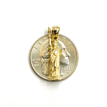 Load image into Gallery viewer, 14k Yellow gold 3D New York statue of liberty pendant charm Gift fine jewelry 3g
