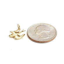 Load image into Gallery viewer, New 14k yellow Gold Tiny Dove bird Pendant charm love gift fine jewelry 0.9g
