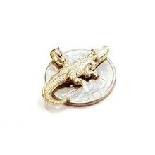 Load image into Gallery viewer, New 14k yellow Gold Alligator crocodile Pendant charm gift fine jewelry 2.7g
