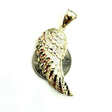 Load image into Gallery viewer, 10k Yellow Gold Single Angel Wing Pendant Diamond Cut Unisex fine jewelry 3.7g
