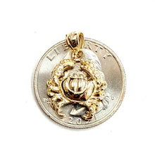 Load image into Gallery viewer, New 14k yellow Gold crab cancer zodiac sign Pendant charm fine jewelry 2.6g
