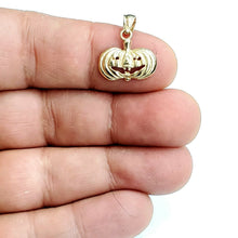 Load image into Gallery viewer, 14k yellow gold pumpkin pendant charm Halloween scary spooky fine jewelry 1.7g
