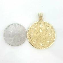 Load image into Gallery viewer, 14k yellow Gold Aztec Mayan sun calendar Azteca pendant gift jewelry 1.20" 6.8g

