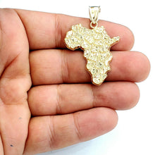 Load image into Gallery viewer, 10k yellow gold nugget Africa continent outline map pendant charm jewelry 3.3g
