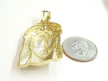 Load image into Gallery viewer, 10k yellow gold Jesus face head pendant charm fine gift religious jewelry 7.9g
