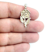 Load image into Gallery viewer, New 14k yellow solid Gold rose flower Pendant charm gift fine jewelry 3.4g
