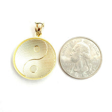 Load image into Gallery viewer, 10k solid yellow Gold yin ying yang taoist symbol Pendant jewelry 0.96" 3.1g
