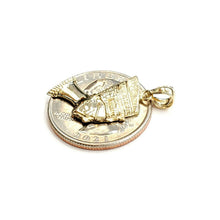 Load image into Gallery viewer, 14k solid yellow Gold Egyptian Nefertiti head queen Pendant fine jewelry 1.9g
