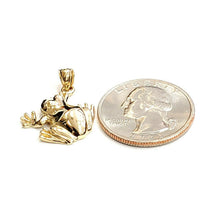Load image into Gallery viewer, New 14k yellow gold frog pendant charm shiny gift unisex fine jewelry 2.9g
