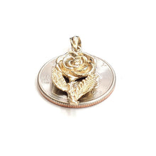 Load image into Gallery viewer, New 14k yellow solid Gold rose flower Pendant charm gift fine jewelry 3.4g
