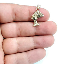 Load image into Gallery viewer, 14k solid yellow Gold Egyptian Nefertiti head queen Pendant fine jewelry 1.3g
