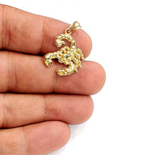 Load image into Gallery viewer, New 10k yellow gold scorpion Scorpio pendant charm zodiac sign fine jewelry 1.6g

