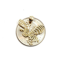 Load image into Gallery viewer, New 14k yellow Gold solid honey bee Pendant charm gift fine jewelry 1.8g
