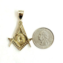 Load image into Gallery viewer, New 10k yellow solid Gold Freemason Masonic Pendant charm jewelry fine gift 5.6g
