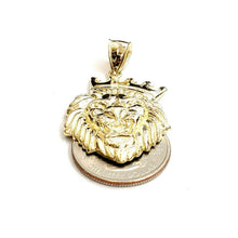 Load image into Gallery viewer, 10k yellow Gold lion head face crown Leo zodiac Pendant charm fine jewelry 4.2g
