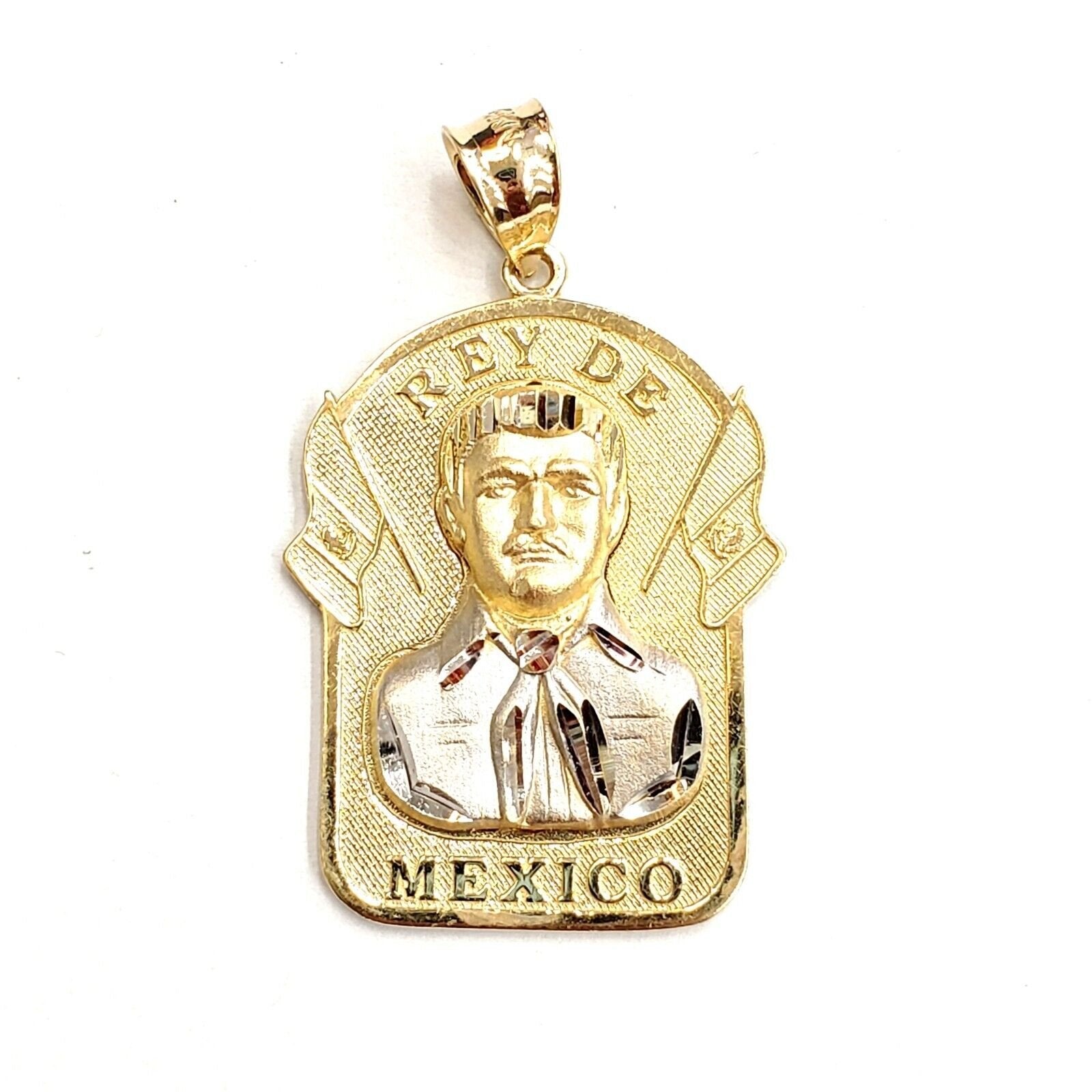 Jesus 2025 malverde pendant