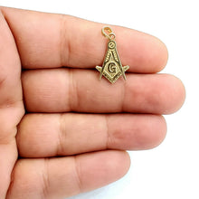 Load image into Gallery viewer, New 10k yellow Gold Freemason Masonic religious Pendant charm fine jewelry 0.9g
