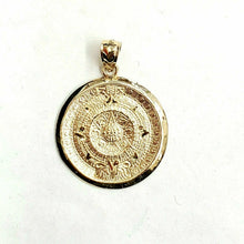 Load image into Gallery viewer, 14k yellow solid Gold Aztec Mayan sun calendar Azteca pendant jewelry 1.02" 3.9g
