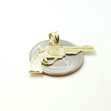 Load image into Gallery viewer, New 10k yellow solid Gold handgun pistol Pendant charm fine gift jewelry 1.3g
